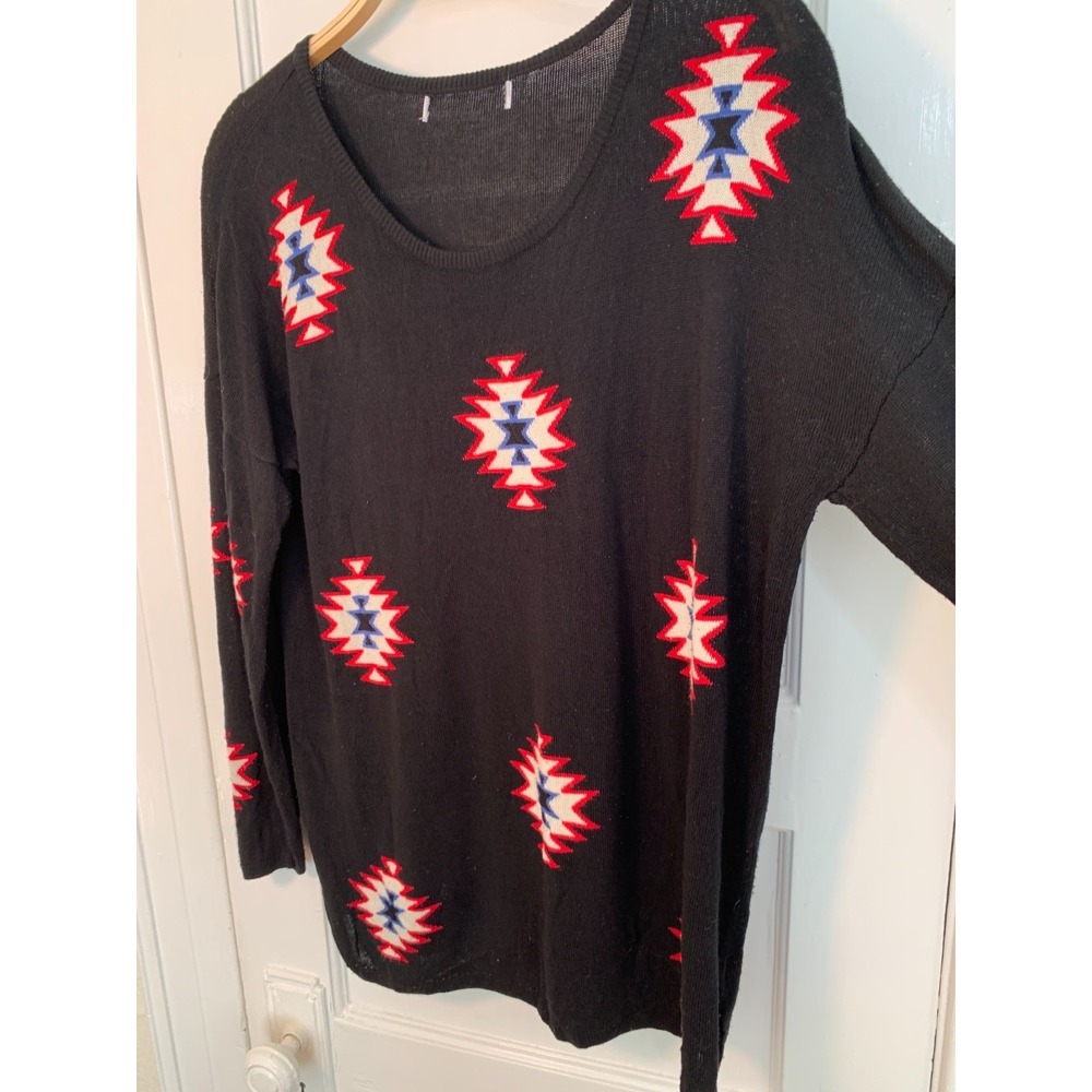 DAYDREAMER LA Southwestern Off Shoulder Knit Sweater‎ Black / Size M - Picture 4 of 15